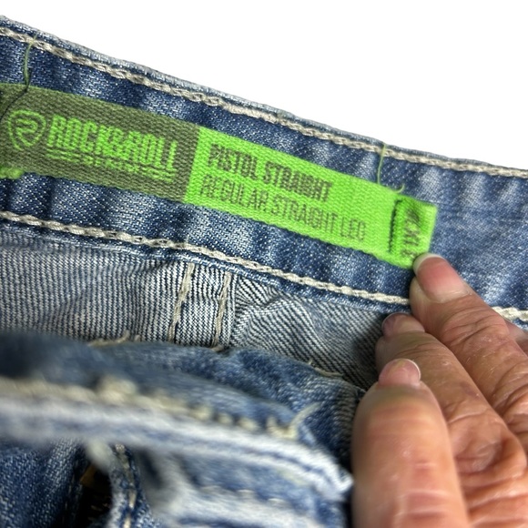 ROCK & ROLL DENIM MEN’S LIGHT WASH MID RISE STRAIGHT RIDING JEANS SZ 31 - Picture 10 of 14